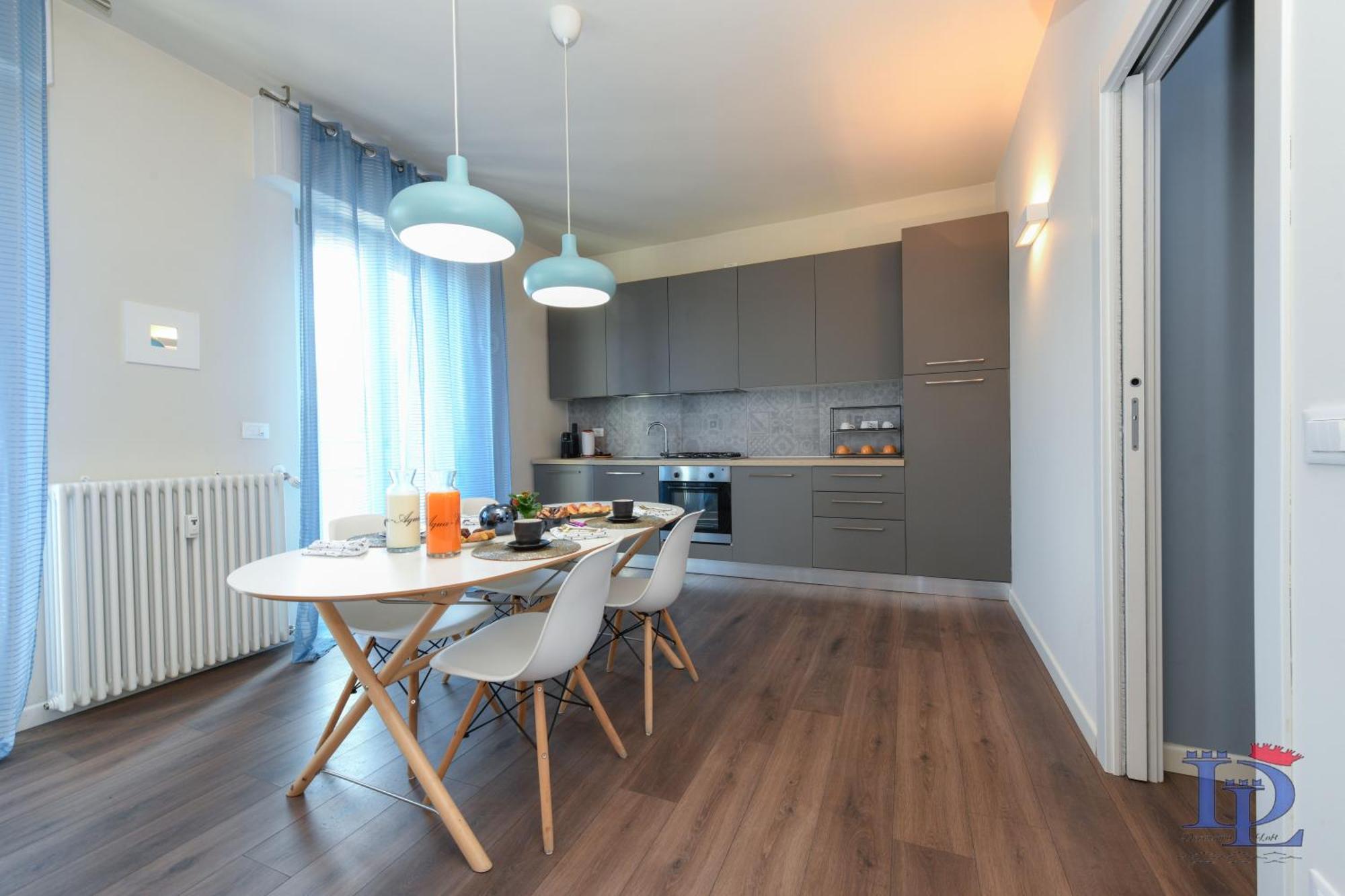 Appartamento DesenzanoLoft L'attico di Jack Desenzano del Garda Esterno foto